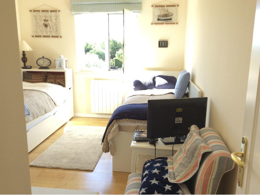 كاسكايس Quinta Da Marinha Golf Guincho Guest House الغرفة الصورة